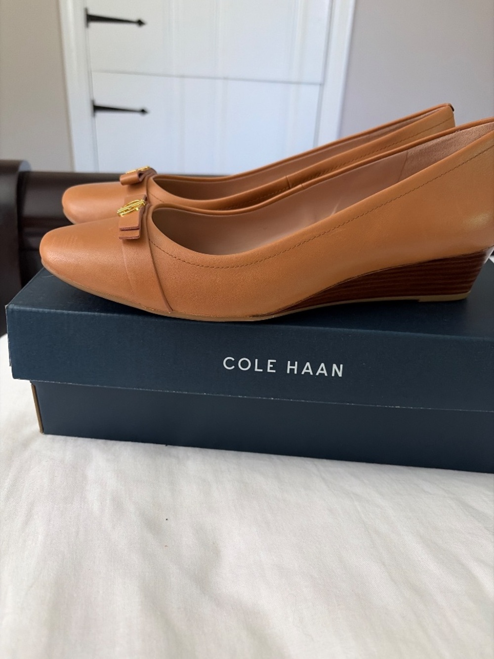Cole Hahn Malta Wedge - Picture 2 of 3